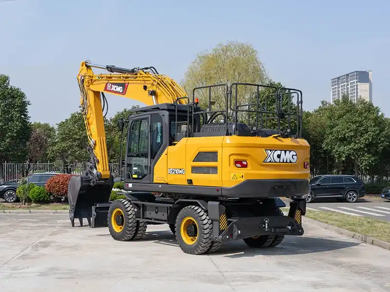 Колесный экскаватор XCMG XE210WG - оф. изображение от представителя в РФ 10